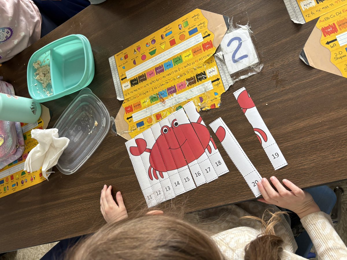BrexMs's tweet photo. Kindergartners hard at work on number sequencing puzzles—putting numbers in order and mastering the count to 100! Building number sense one piece at a time. 🧩@MTPSpride @NeilLeone29 https://t.co/IuyXx78pCa
