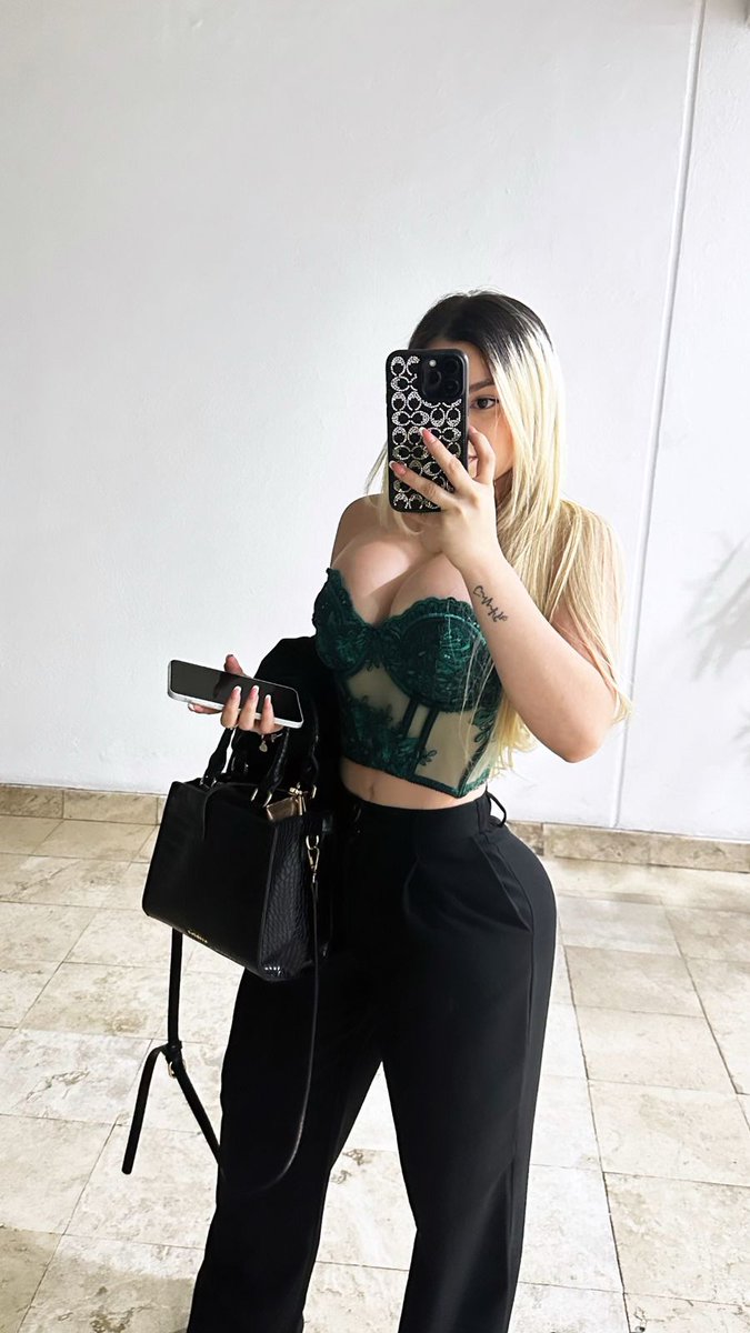 moncada_valy's tweet photo. Hola amor activa desde ya!!! 
Besitos para todos y no te quedes sin conocerme🥵💋
WhatsApp 5537239303
#colombiana #Mexico #CDMX https://t.co/RSMTuj0W1a