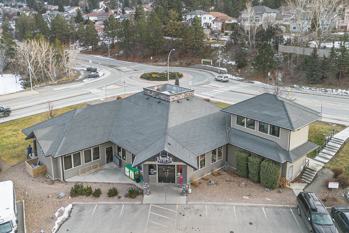 RossSpinaRemax's tweet photo. https://t.co/yf4UqKTvmL commercial building for sale with convenience store as a package deal in fast growing area of Kamloops in Juniper Heights https://t.co/xOp4erkLsJ