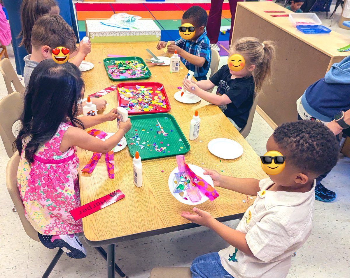 🌟Heidi Veal👩🏼🏫 (@vealheidi) on Twitter photo 🎨🖌️ PreK artists are creating masterpieces on Artsy Thursday during Week of the Young Child across <a href="/LewisvilleISD/">Lewisville ISD</a>. #woyc25 #lisdpk #earlyed 🎨🖌️ PreK artists are creating masterpieces on Artsy Thursday during Week of the Young Child across <a href="/LewisvilleISD/">Lewisville ISD</a>. #woyc25 #lisdpk #earlyed
