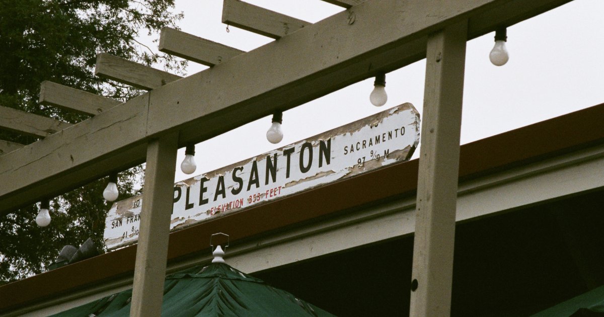 Pleasanton offers an abundance of activities to make your stay memorable.

Whether you're strolling through downtown or visiting nearby attractions, the Rose Hotel is the perfect base for your Pleasanton adventure. 🌸