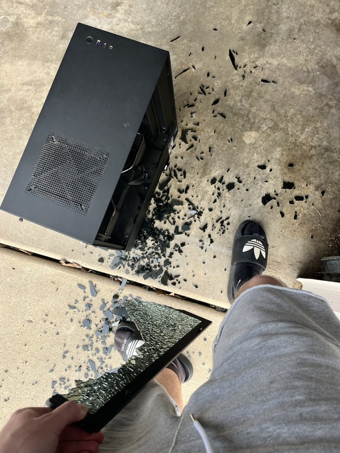 JustVurb's tweet photo. @MaxKbutMore bro we were going crazy 😭😭🍆 https://t.co/UV0SlKWNQJ
