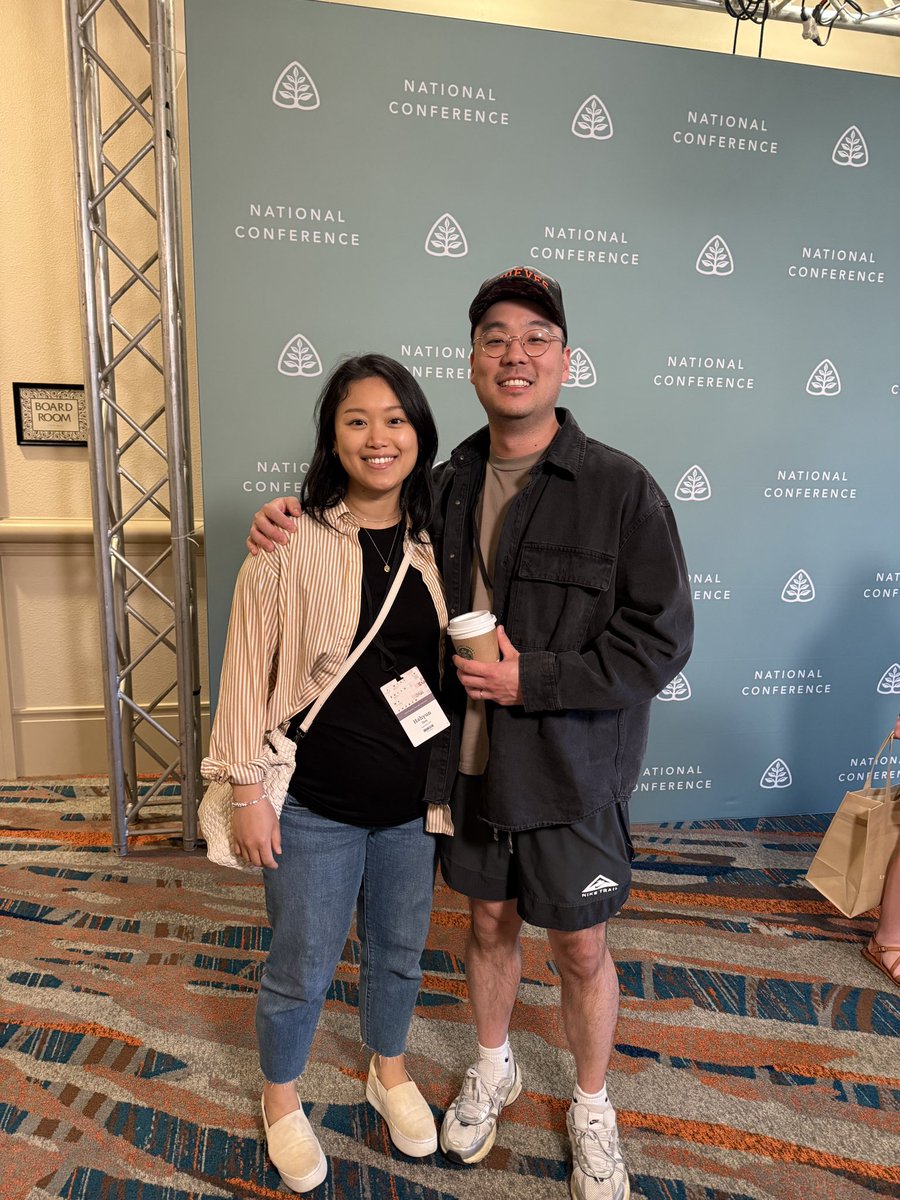 richardhansolo's tweet photo. Our second #ligcon together, second baby moon too! Thankful for this yearly family reunion. https://t.co/up3CSinmiM