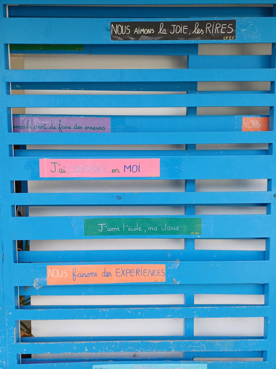 ✌️Bravo <a href="/acguyane/">Académie de Guyane</a> et sa mobilisation totale pour l'apprentissage de la lecture dans un territoire durement marqué par l'illettrisme. 

💥1 an de préparation (formations, conférences, visites...)
💥1 manuel de lecture dans les mains de chaque enfant de CP en septembre 2025.
💥 Des