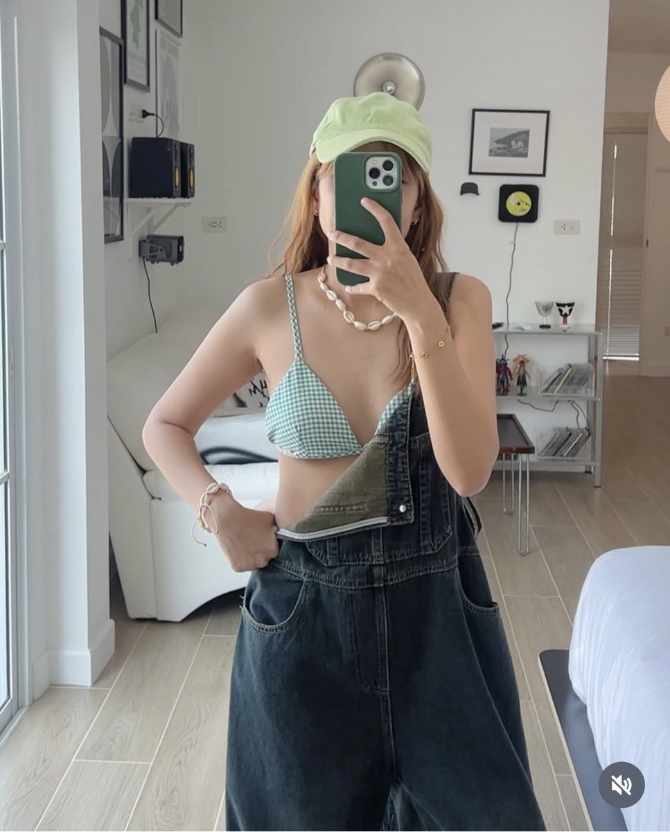jkvluvluv's tweet photo. ส่งต่อเอี๊ยมยีนส์ denim 💙
ร้านไอจี @/19decourday
size L (แต่ s,m,lใส่ได้ค่ะ) 230฿ (from590)
#ส่งต่อเสื้อผ้ามือ2 #โล๊ะตู้เสื้อผ้า #ส่งต่อstylist #ส่งต่อเสื้อผ้า #ส่งต่อเสื้อผ้ามือสองราคาถูก #stylistshop #cintageshop #19dec #19decourday #ส่งต่อกางเกงยีนส์ #กางเกงยีนส์มือสอง https://t.co/I39sMkgMHn