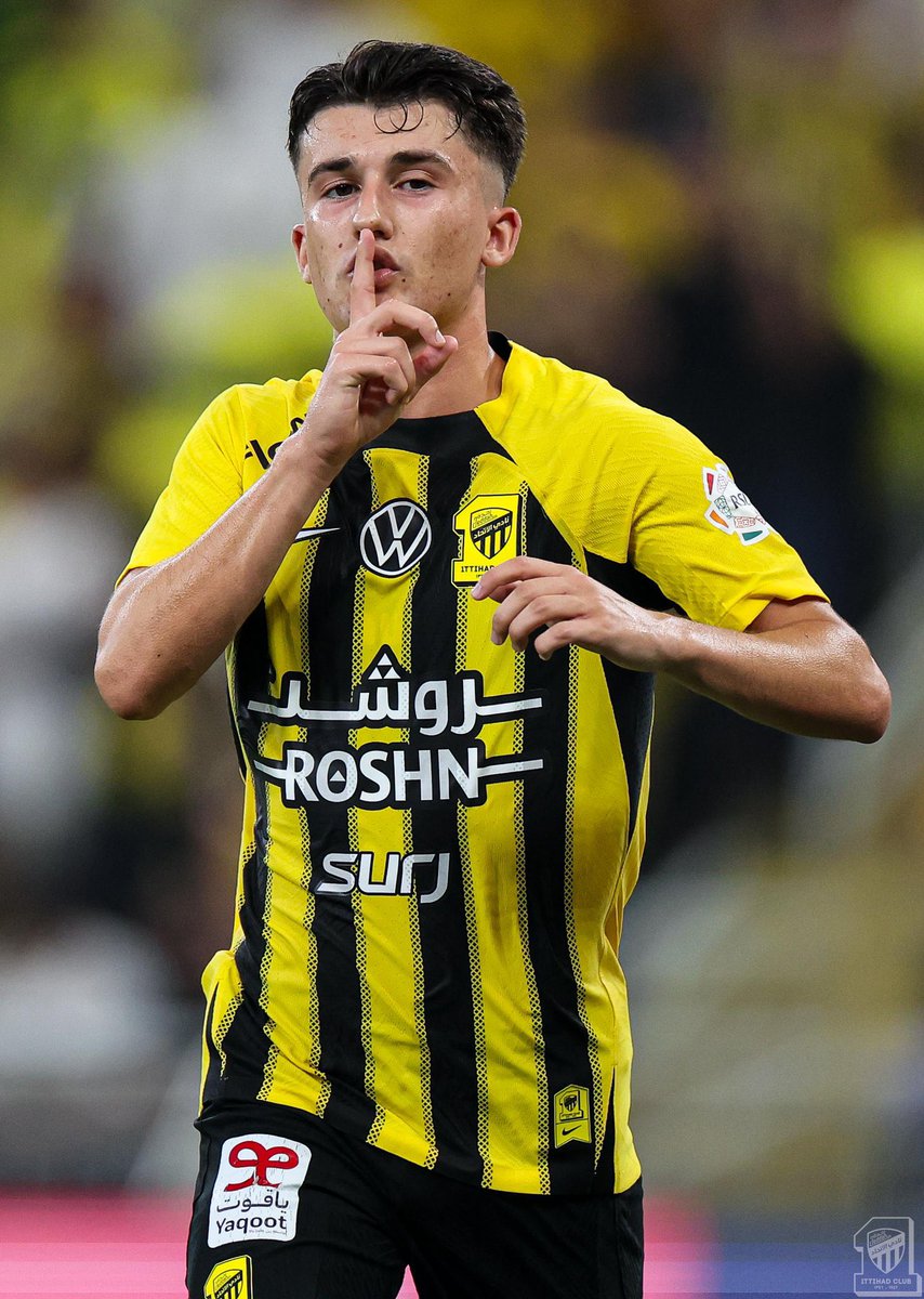 الاتحاد في الصداره 👌
مبروك الثلاث نقاط 💛

#الاتحاد_العروبة