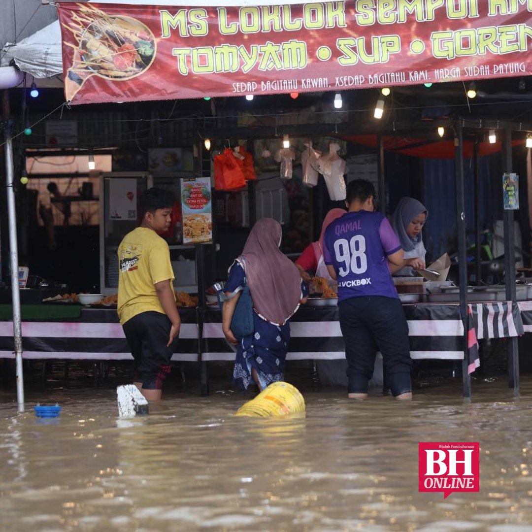 bharianmy's tweet image. Keadaan terkini banjir di Padang Jawa Shah Alam. - Foto NSTP/ Ahmad Ukasyah
