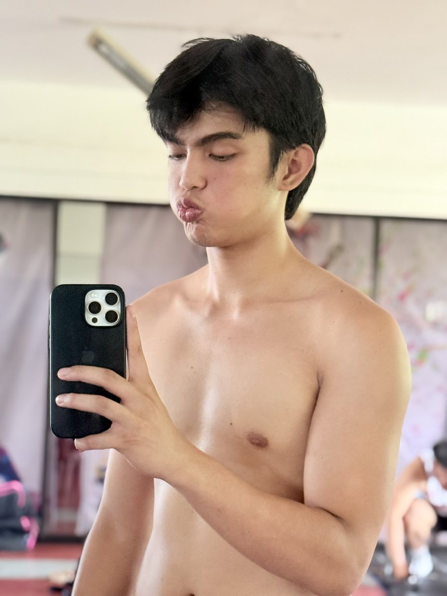 kyleorill's tweet photo. 😚 https://t.co/AUtMUKOFPI