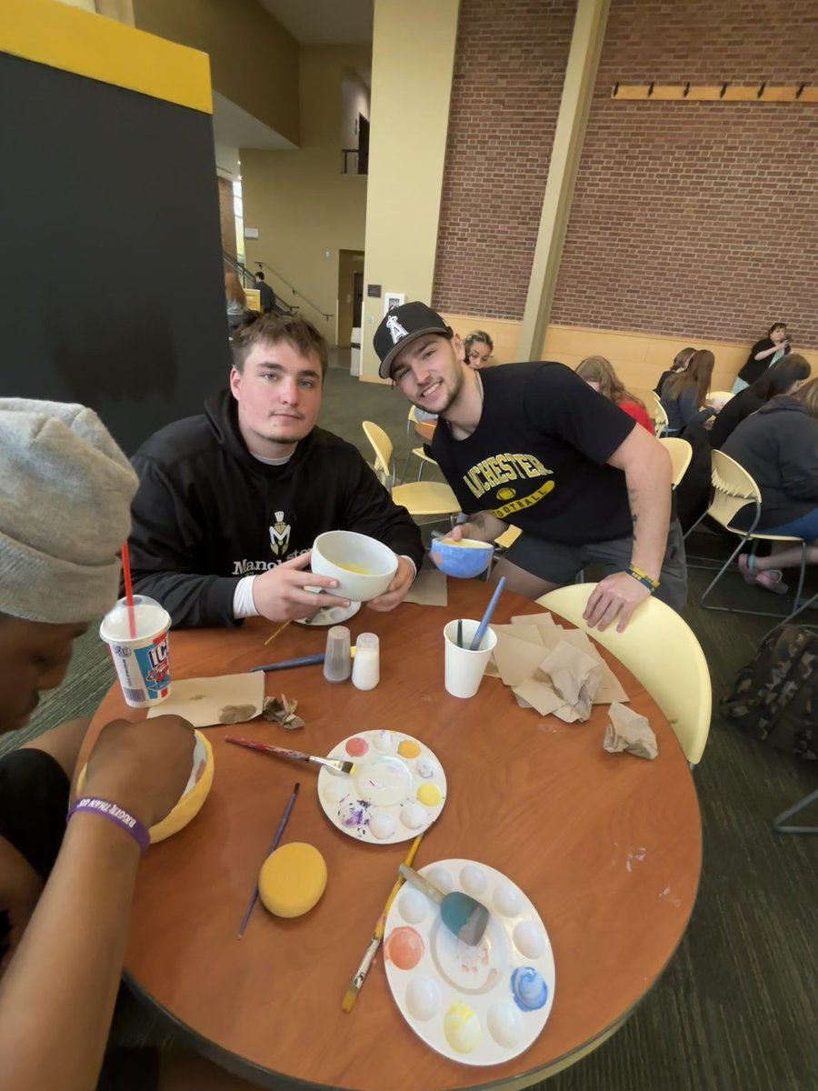 Painted some bowls today #Spartanchallenge #whiteteam