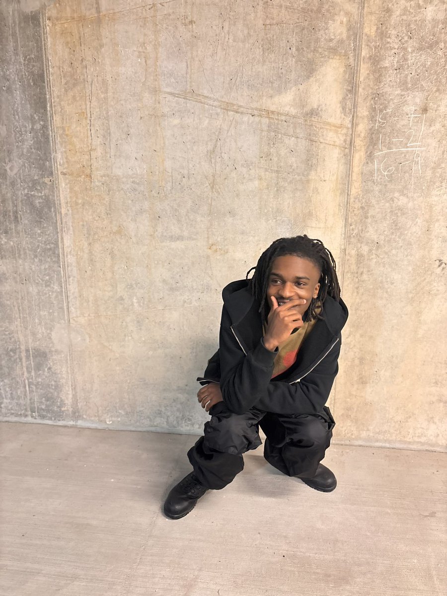 Caleb (@cvlbagbo_) on Twitter photo 