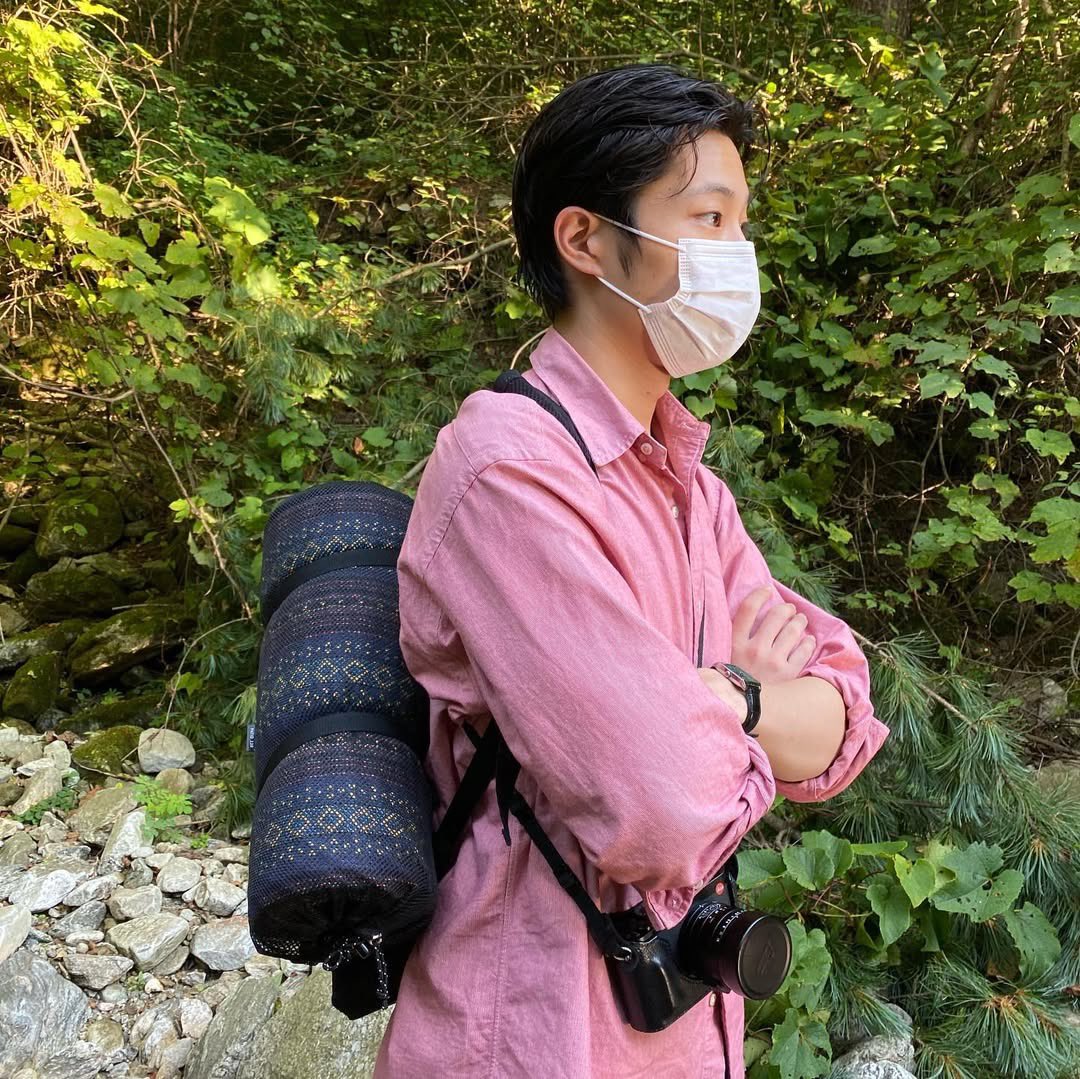 Jogwnon's tweet photo. Morning hikes with a camera slung across my shoulder, a cat curled on my lap at night like it’s always belonged there, and small, forgotten souvenirs that remind me I once stood on warmer ground. I don’t know if I’m looking for something or simply learning to stay still. https://t.co/UA6M9IYfOX
