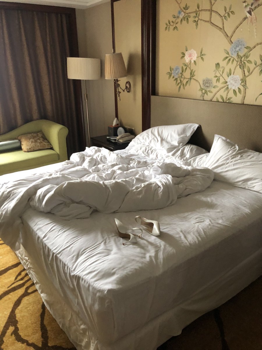 cdmewo's tweet photo. What’s been happening last night? I can’t recall at all but just feeling satisfied 😘😋#sheatonshantoushotel https://t.co/BpmZZb9CId