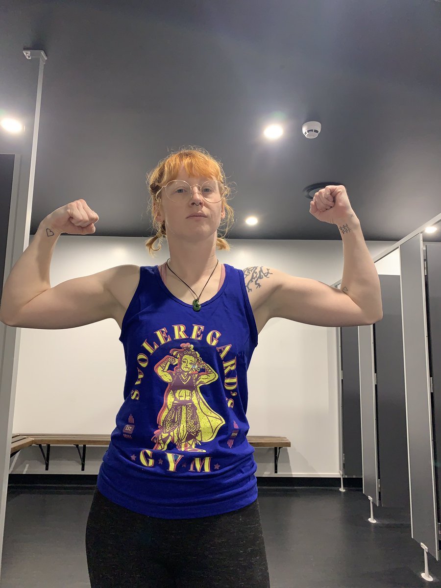 sshadowhearts's tweet photo. Covered in a truly mental amount of deep heat but at least my biceps are coming back !! https://t.co/nyPWYedlrM