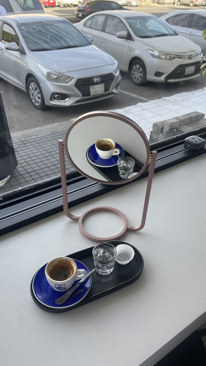 Xl6Tr__'s tweet photo. توي عرفت ان الأماكن بالاحباب , اثر الأماكن دون أحبّة حزينة https://t.co/eppS5D2jpe