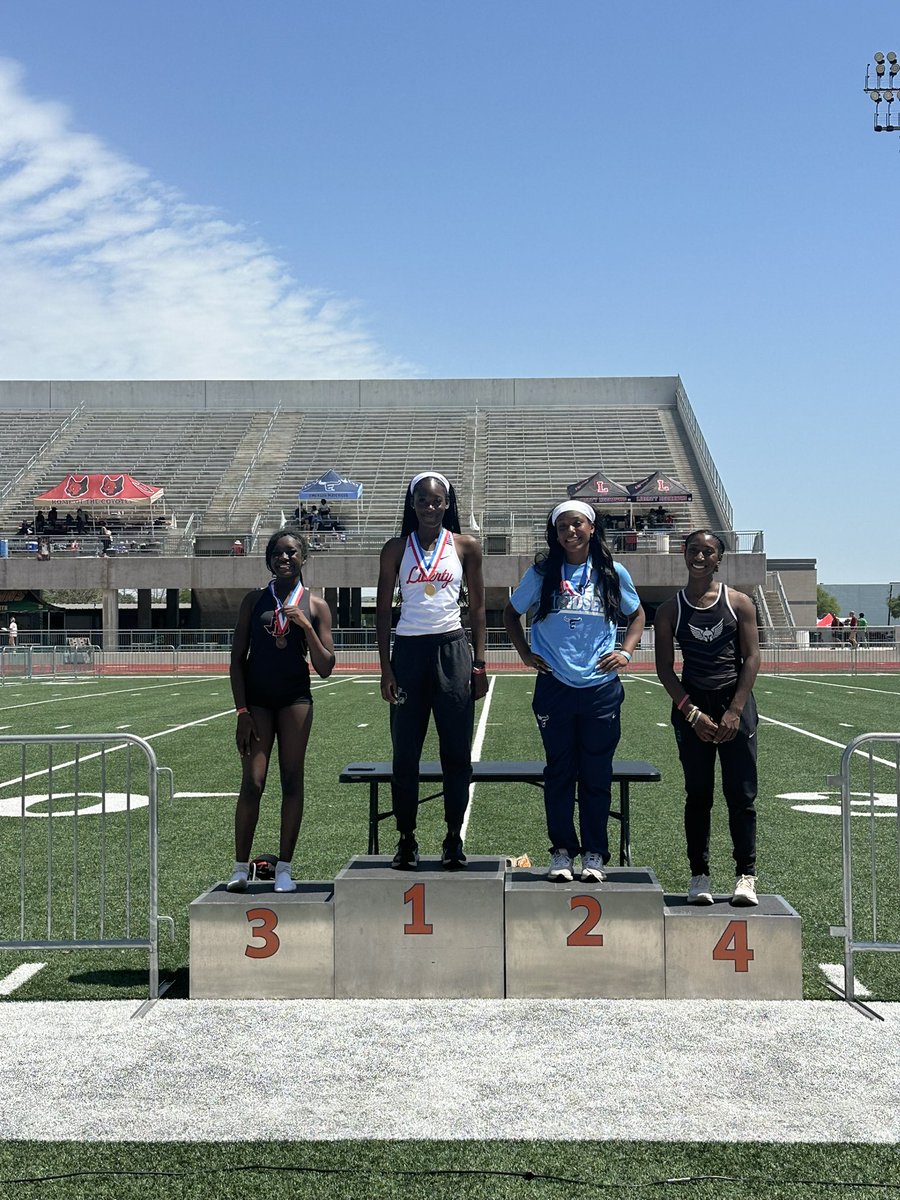 Running Redhawks tweet media