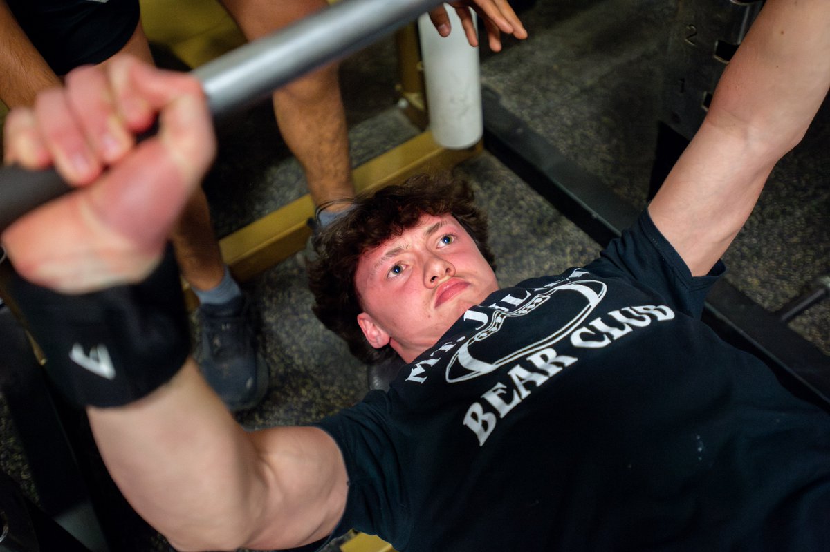 The records fell. 17 into clubs, record attendance, record number of times Coach T miscalculated weights (did not have glasses on)…and oh yeah, record fundraising! 3 classes, 6 figures. That is not a typo. That is 〽️✔️🧬. We cannot thank this community enough! DRIVE25