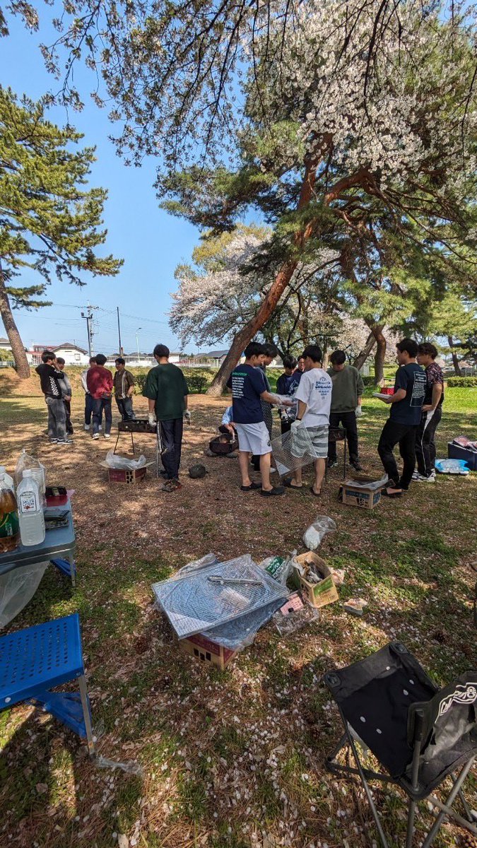 gubc1234's tweet photo. 明日（土）は新歓BBQ🍖です！！！
14:00〜@利根川敷島緑地キャンプ場です

プレイヤー志望•マネージャー志望•肉が食べたい人•学校生活についていろいろ聞きたい人、全員大歓迎です。

ぜひ友達と一緒に参加してください😆

送迎希望🚗•質問等ありましたらDMまで！

#春から群大
#群馬大学医学部 https://t.co/pPxYANtWwY