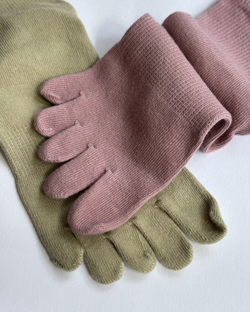 5honyubi's tweet photo. 【新入荷】
日本の夏の新スタンダード5本指ソックスに。
薄手生��に抗菌防臭をプラス。細番手の綿の糸で編んだユビラックス綿ハイゲージのM、Lサイズが入荷しました👣

#tachikawa #立川 #タチカワ #たちかわ #toesocks #5本指ソックス #5本指靴下 #fivetoesocks #ラサンテ #五本指靴下

🔍10873 https://t.co/VD4j0CLXlJ