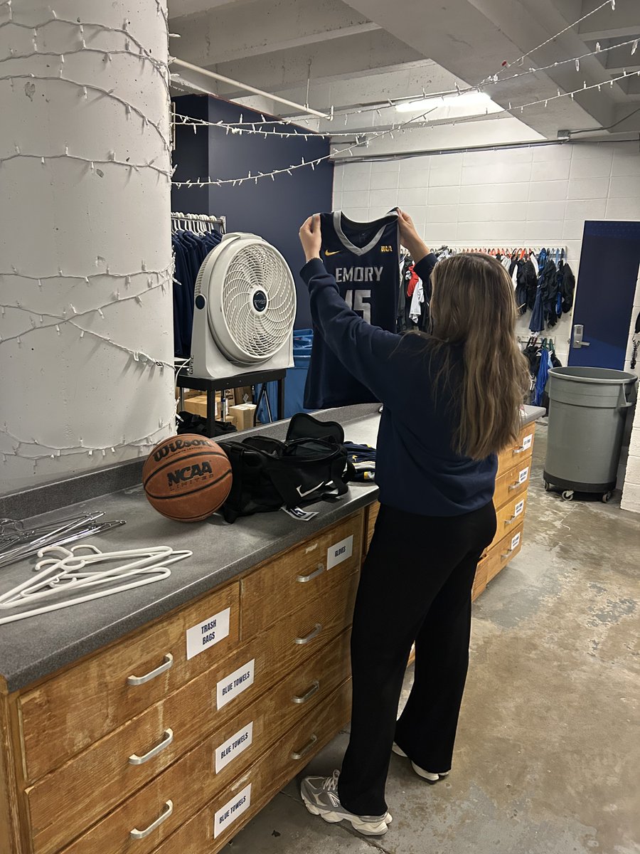 Graduate student Renata Alberici has been working as an Equipment and Operations Intern with Emory Athletics this semester! Last month she supported the men's basketball team by preparing their uniforms and selling merch at games during their tournament run! #GSUSportAdmin