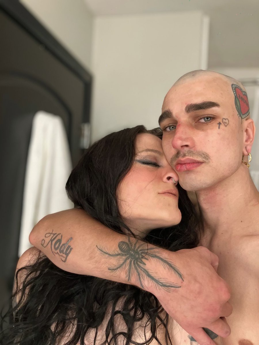 NaTnCaP's tweet photo. #beautifulcouples These are the unedited, quick-drops from this set. Wanna see the whole thing?? VIDEOS? TONS more PICS?? Link is in our bio. They’re being uploaded as I’m typing. #fyp  
#NSFW https://t.co/LJHKmAcoQN
