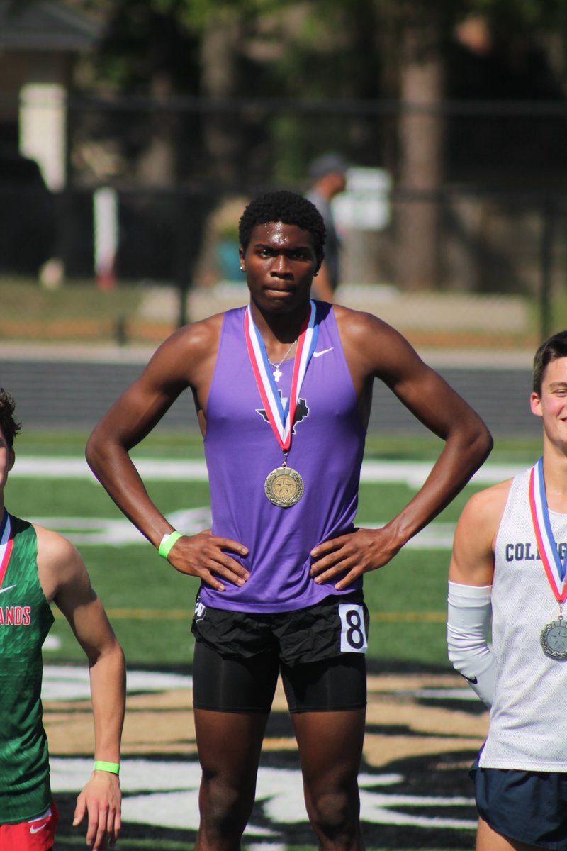 Congratulations to Senior Heath Grant for becoming your Region II 6A champion in the 800m with a time of 1:51.8! Waco here we come!! 🥇#ChasingGold #DUBLIFE <a href="/HEATH_WRLD/">HEATHTHEKIDD</a> <a href="/CoachBreed_/">Coach Breed</a> <a href="/Th3DWilliamsJr/">Darrell Williams Jr.</a> <a href="/CoachTMiller18/">Trent Miller</a>  <a href="/KStateTFXC/">K-State T&F/XC</a>