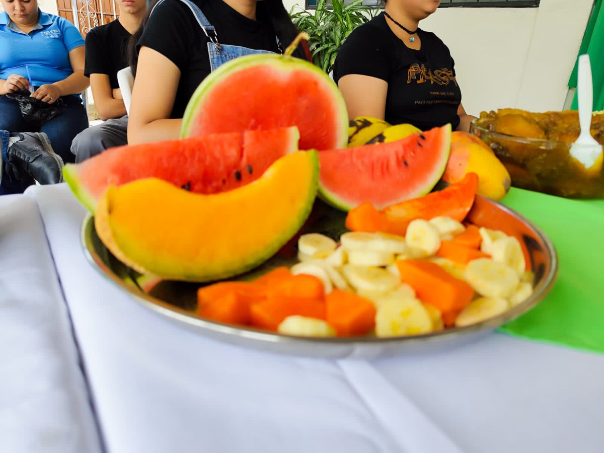 Estudiantes de nuestro Centro Tecnológico el día de hoy realizaron  presentaciones una deliciosa variedad de platillos, bebidas y dulces típicos de la temporada. 🍲🥭🥤