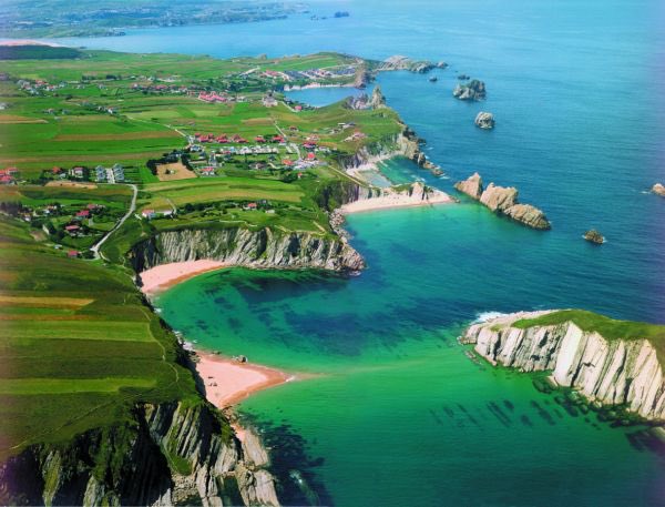 Miquel Iceta Llorens /🌹🇺🇳 (@miqueliceta) on Twitter photo ¡Enhorabuena, Cantabria! ¡Enhorabuena, España! Cerca de la medianoche, el Consejo Ejecutivo de la UNESCO, a propuesta del Consejo Mundial de Geoparques, aprueba como nuevo miembro de la red mundial de geoparques al de Costa Quebrada geoparquecostaquebrada.com <a href="/EspUNESCO/">Delegación España ante UNESCO / Amb Espagne UNESCO</a> <a href="/MAECgob/">Ministerio de Asuntos Exteriores, UE y Cooperación</a> ¡Enhorabuena, Cantabria! ¡Enhorabuena, España! Cerca de la medianoche, el Consejo Ejecutivo de la UNESCO, a propuesta del Consejo Mundial de Geoparques, aprueba como nuevo miembro de la red mundial de geoparques al de Costa Quebrada geoparquecostaquebrada.com <a href="/EspUNESCO/">Delegación España ante UNESCO / Amb Espagne UNESCO</a> <a href="/MAECgob/">Ministerio de Asuntos Exteriores, UE y Cooperación</a>