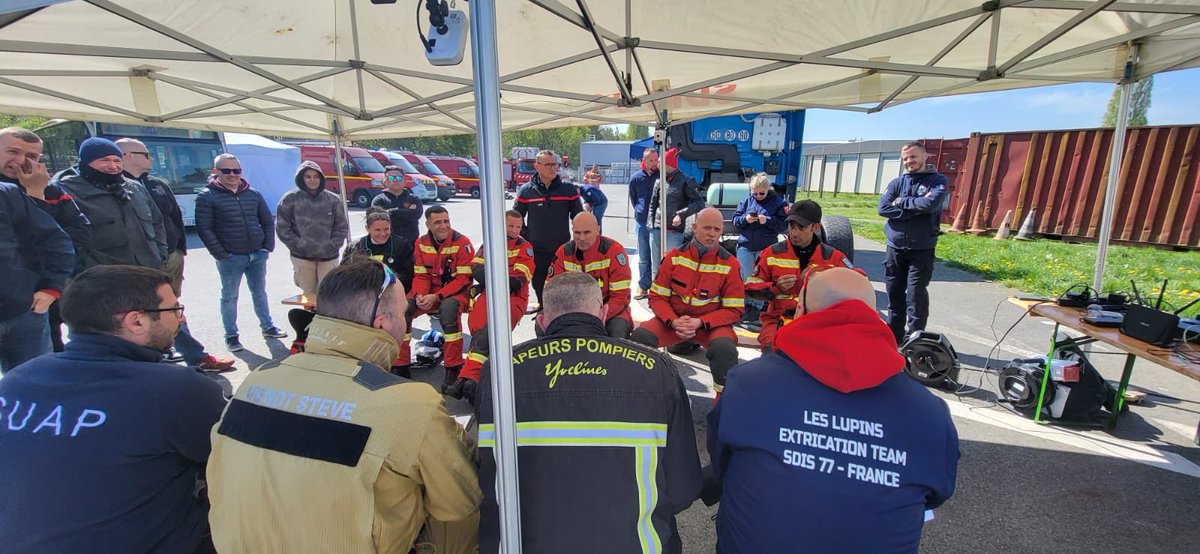 Merci à l’Okto team <a href="/sdis91/">Sapeurs-pompiers 91</a> pour l accueil lors de cette 4ème édition de l entraînement zonal des 4 sdis franciliens <a href="/Sdis77/">Sapeurs-Pompiers 77</a> <a href="/Sdis_95/">Sapeurs-pompiers du Val-d'Oise 🚒</a> <a href="/ESR951/">ESR95</a>   <a href="/pompiers78/">pompiers78</a> <a href="/Extrac78/">Extrac78</a> 
Go to Châteauroux ! <a href="/pompiers36/">Sapeurs-pompiers de l'Indre</a> 
 <a href="/renaultgroup/">Renault Group</a>  <a href="/MilwaukeeTool/">Milwaukee Tool</a> 
👍
#secourir #desincarcerer #extraire