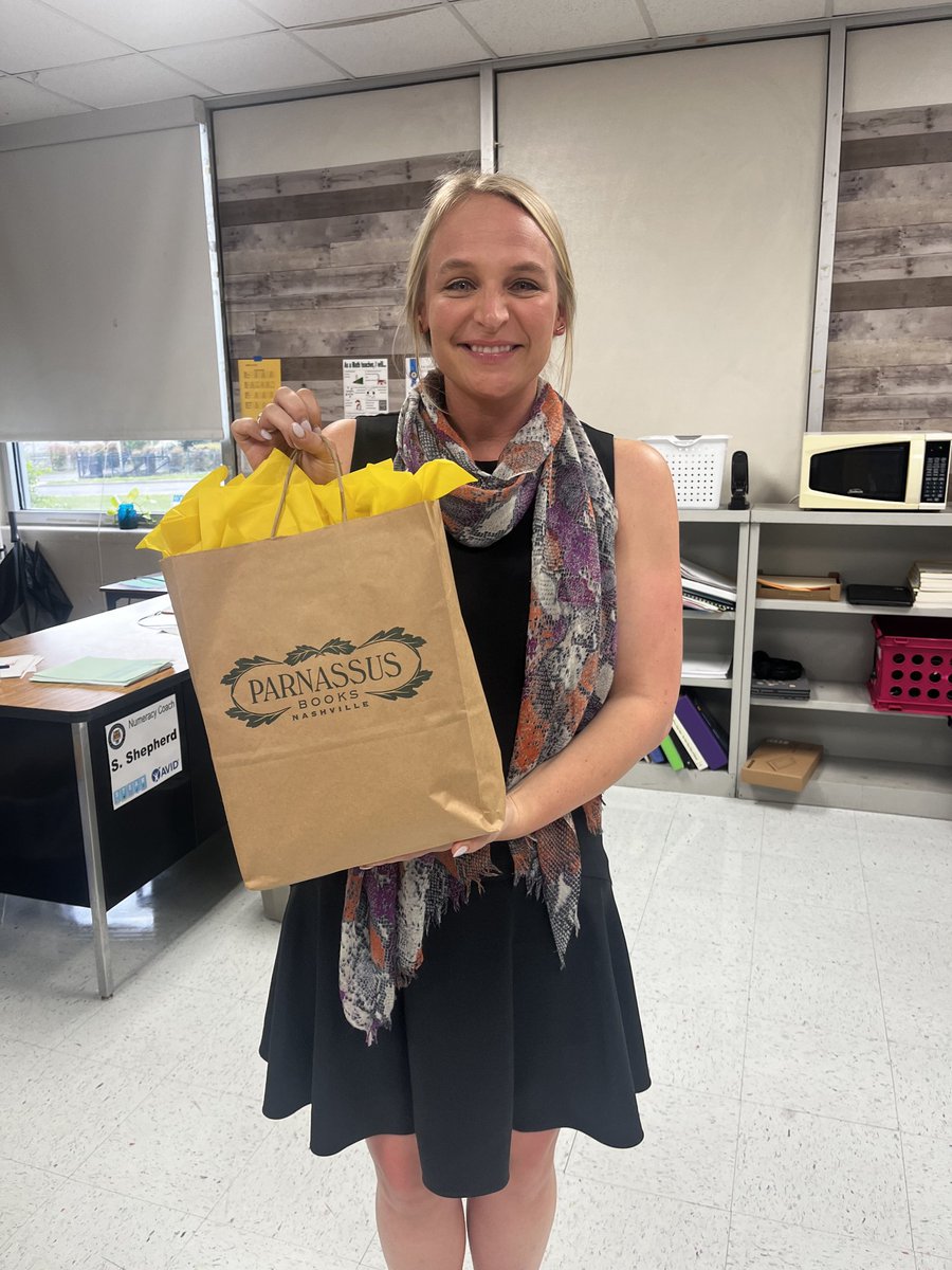Assistant Principal Appreciation Week 
We are so lucky to have Dr. Bell as part of our team here at Head! She consistently goes above and beyond for our staff and students—leading with heart, dedication, and unwavering support. Thank you, Dr. Bell, for everything you do!