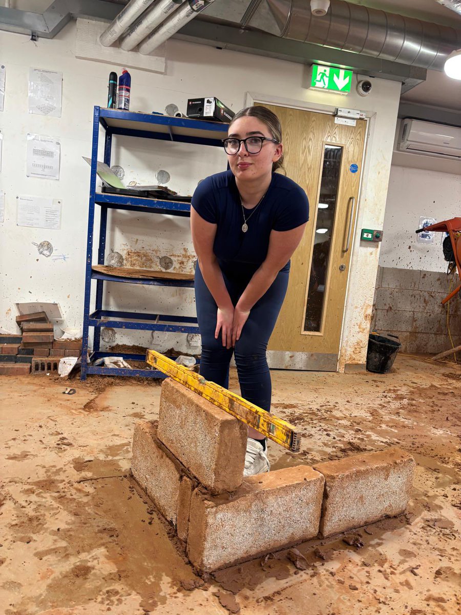 EdgeNorthfield's tweet image. Bricks or blocks? Both techniques are covered by the learners at Solid Skills Learning construction #changebeginshere #committedtochange