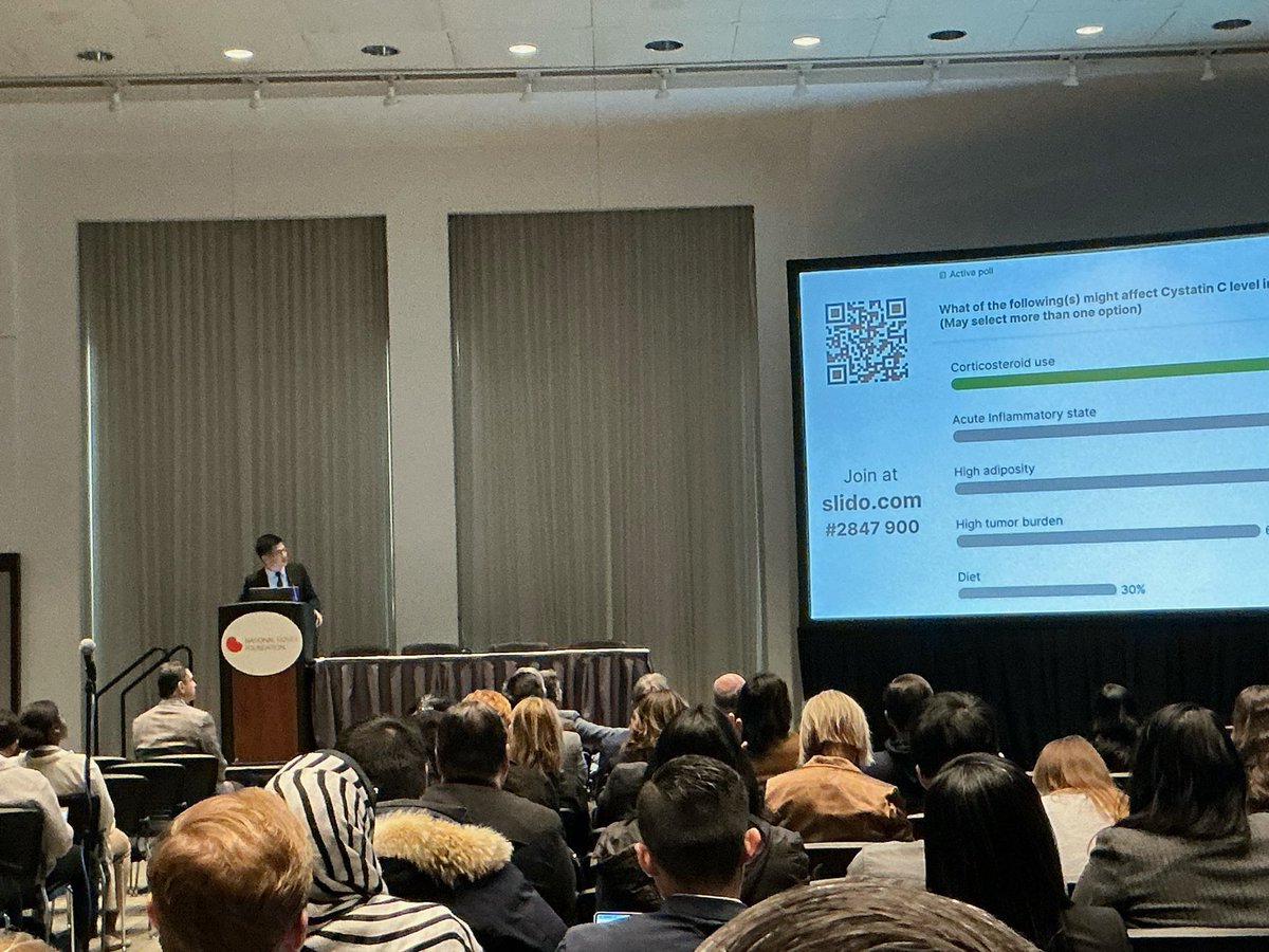 MGH_Onconeph's tweet photo. Full house @nkf #NKFClinicals for PO presentations! Our very own Si Yuan kicked off the session with an amazing talk about eGFR in patients with cancer receiving Carboplatin @MegSise https://t.co/2X4zj6tZC2