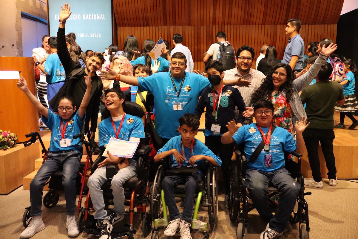 apacdf's tweet photo. Hoy en el Día Mundial de la Ciencia y la Tecnología es una fecha que nos recuerda la importancia del desarrollo de mecanismos para mejorar la calidad de vida de todos los seres humanos. https://t.co/fsxraBF5HV