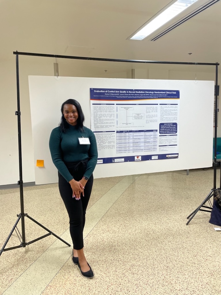 DrMcClellandLab's tweet photo. Proud that lab members &amp; rising MS4s Kamryn Davis (@UMMCnews) &amp; @Ify_Ekpunobi (@CWRUSOM) will be presenting lab work next week at #AMEC2025!  Both have already first-authored published lab manuscripts!
#RadOnc
#BlackGirlMagic
#RepresentationMatters https://t.co/pfXpIIVu0O