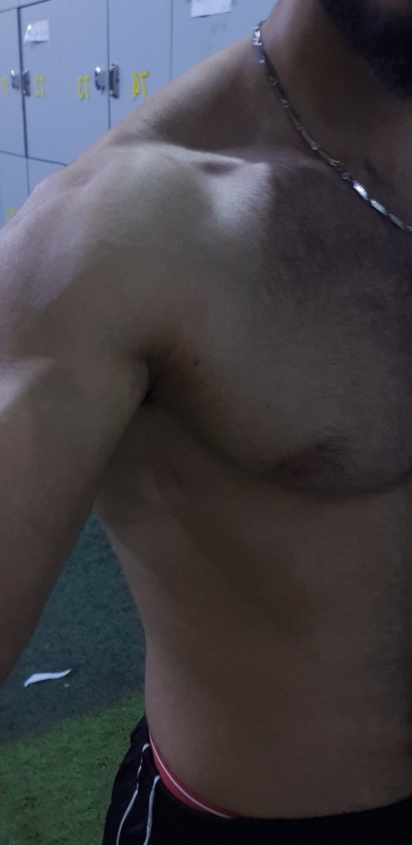 شلونكم 🤍

منو يستقبلني بكربلاء يوم السبت 😁