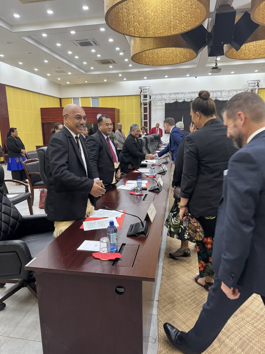 The delegation is holding a roundtable meeting with the Cabinet of Tonga, led by Prime Minister Eke.

Emphasising the long-term partnership between Tonga and New Zealand, bound by close cultural and strategic connections, they discussed the broad range of bilateral cooperation,