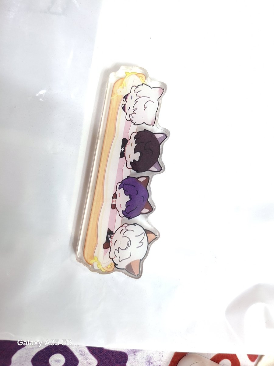 neko_angy_'s tweet photo. My merch came home,🥰😍
#loveanddeepspace #LoveandDeepspacemerch
@Love_Deepspace https://t.co/TfHA70H5aV