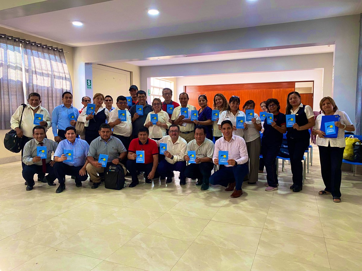 Pudimos compartir un mensaje de esperanza ☺️a la I.E. 10823 José Leonardo Ortiz🏫 con la entrega del Libro “La Clave del Cambio” a los Docentes del Nivel Secundario, esta lectura fortalecerá su bienestar emocional. ¡Continuemos dejando huella!

#ImpactoEsperanza #PerúSíLee #MPN