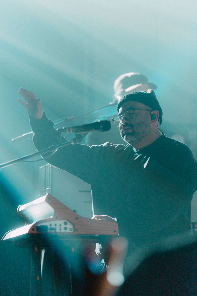 bdwmusic's tweet photo. We are back at it on the Let It Begin Tour, having the most amazing time with all of you in Texas. You guys were incredible and sang so loud, we can still hear you in our heads! Lubbock - we can’t wait to see you!!! https://t.co/9GqVmm40L3