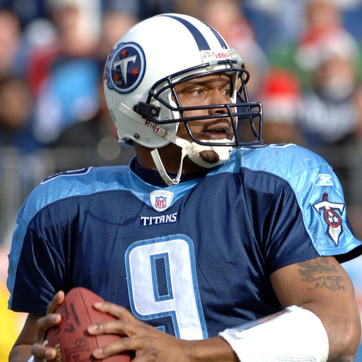 MLFootball's tweet photo. WHO IS THE MOST UNDERRATED QUARTERBACK OF THE 21ST CENTURY?

I’LL START: STEVE McNAIR https://t.co/HAdC3RvpbS