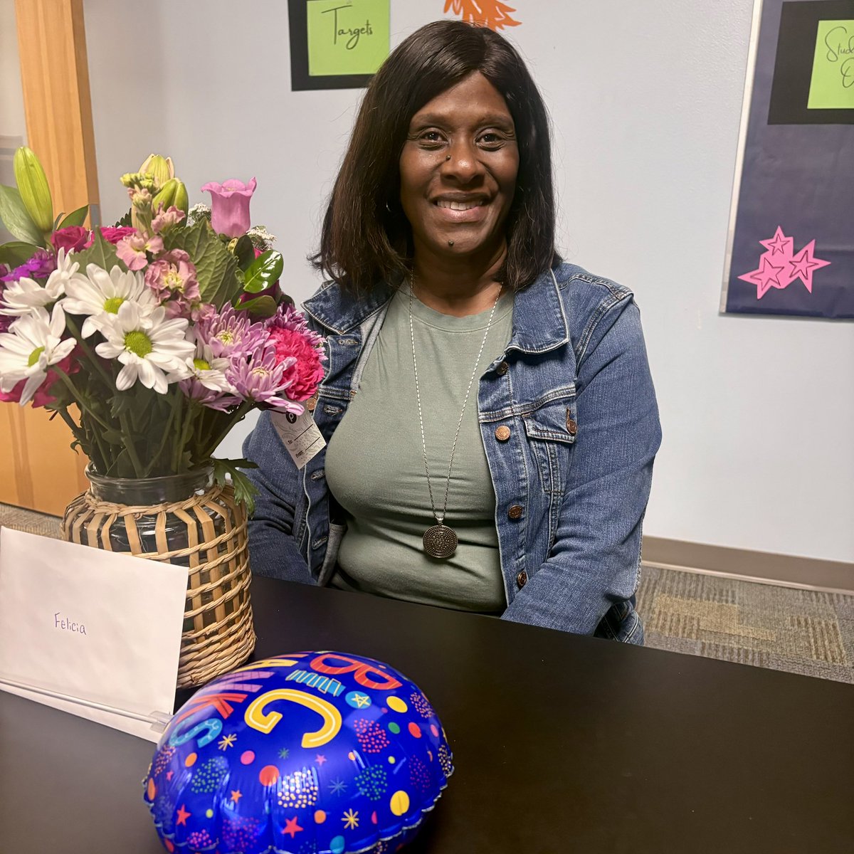 It's National Assistant Principals Week.  We want to celebrate and thank Mrs.  Felicia Smith for all she does for our students and staff! 🧡💚