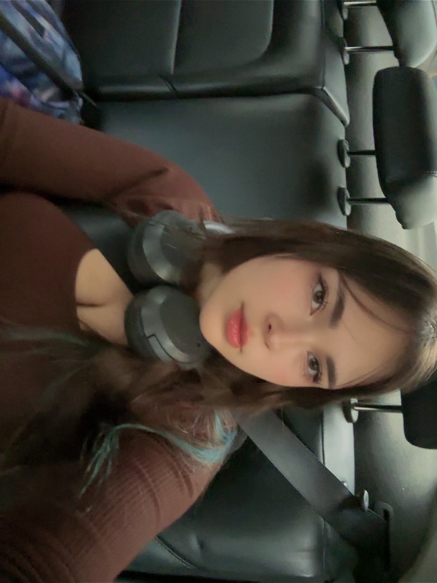 𝑙𝑢ℎ☽ 🏒 | VIU O SKZ E O ATZ tweet media