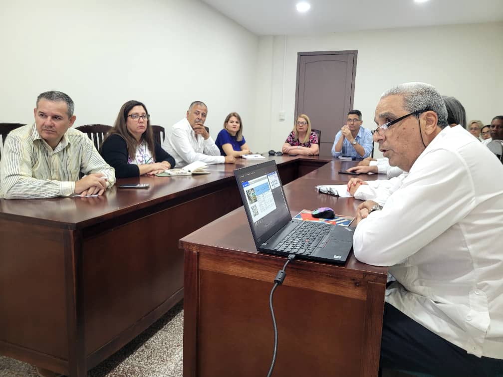 AAB_Cuba's tweet photo. En @SICTESA, Empresa de Interfaz de la @UCLVCU, intercambiamos sobre las proyecciones del plan 2025 para el mercado nacional y la exportación. Muchas felicidades por obtener la condición de Vanguardia Nacional del @CubaSNTECD. 

@CubaMES @WalterBG_MES @NiurkaOrbera @lbolivera73 https://t.co/JHsDfODJKW
