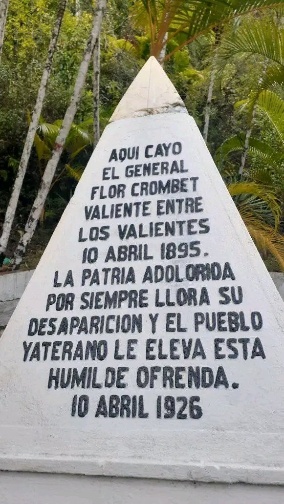 DCarpintru10003's tweet photo. Hasta el monumento nacional del Mayor General Francisco Adolfo Crombet Tejera, llegaron pobladores del municipio para rendir homenaje en el 130 aniversario de su caída en combate y de esta manera cerrar las actividades por la Jornada de la Cultura Yaterana. #SomosContinuidad https://t.co/uTsmzKAXz9