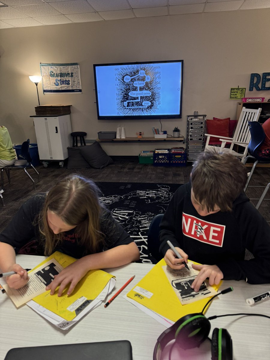 MrsSeagroves's tweet photo. This is one of my favorite projects! #blackoutpoetry #EGEProud @HumbleISD_EGE https://t.co/SjATkiCtC1