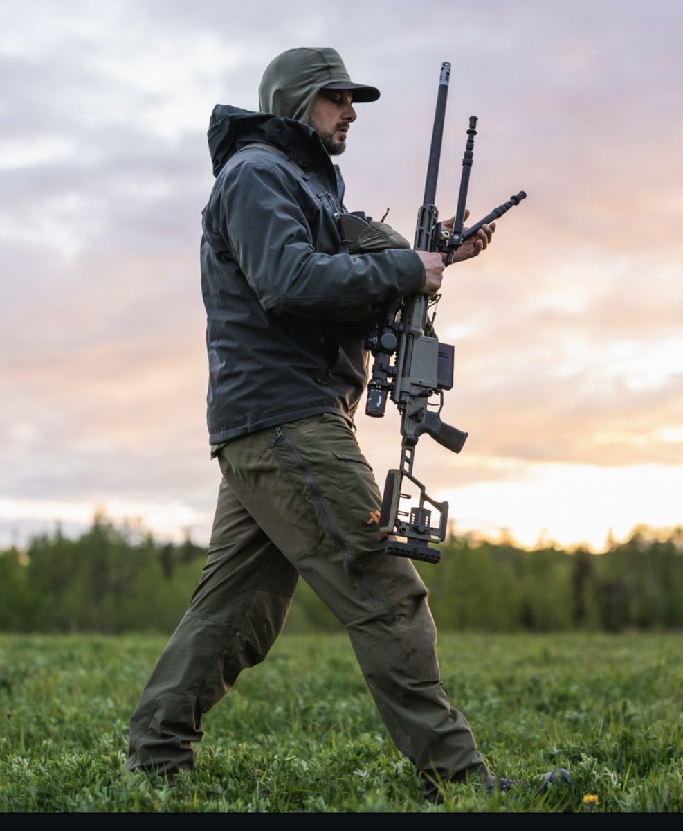 ProofResearch's tweet photo. Out in the field with the SIG Cross Sawtooth - Light, dialed, and ready to work. This is what mountain-ready looks like. #sig #sigsauerhunting #sigsauer #sigcross
Photo by: @sigsauerhunting https://t.co/ysjyJTce73