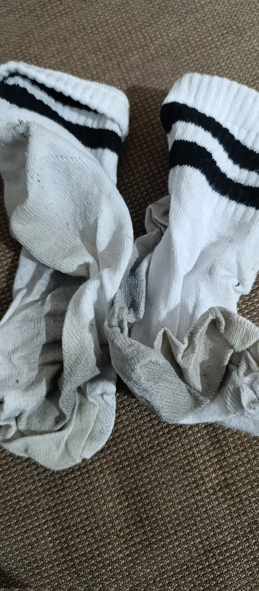 halısaha çorabımı birine hediye edeceğim dm atın şanslı olana göndereyim #slave #sadist #mazoşist #bdsm #köle #ayakkölesi #ayakfetişi
