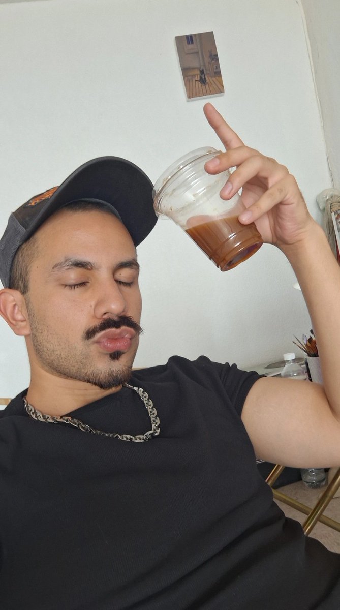 Xecani__'s tweet photo. Tqm espresso tonic ♥︎ https://t.co/Lui5hDJsV4