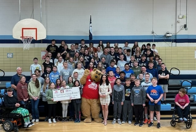LCCMiddleSchool's tweet photo. Laurel-Concord-Coleridge Middle School was one of three Siouxland middle schools recognized by KTIV to receive this year's KTIV "Making A Difference" Award.  The middle school receives a field trip to Arnold's Park and a $1,000 donation from Farrell's Heating &amp; Air Conditioning. https://t.co/QXDCo5SR7I