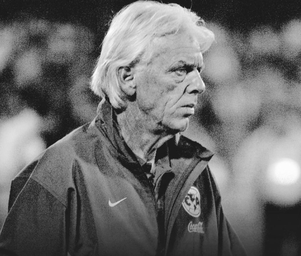 Este hombre en gran medida revolucionó la táctica futbolística en el fútbol de clubes en México. Un <a href="/ClubAmerica/">Club América</a> que desplegó un fútbol espectacular y explosivo en 1994-1995 y que lamentablemente se quedó en un mito tras su polémica salida. DEP el gran Leo Beenhakker