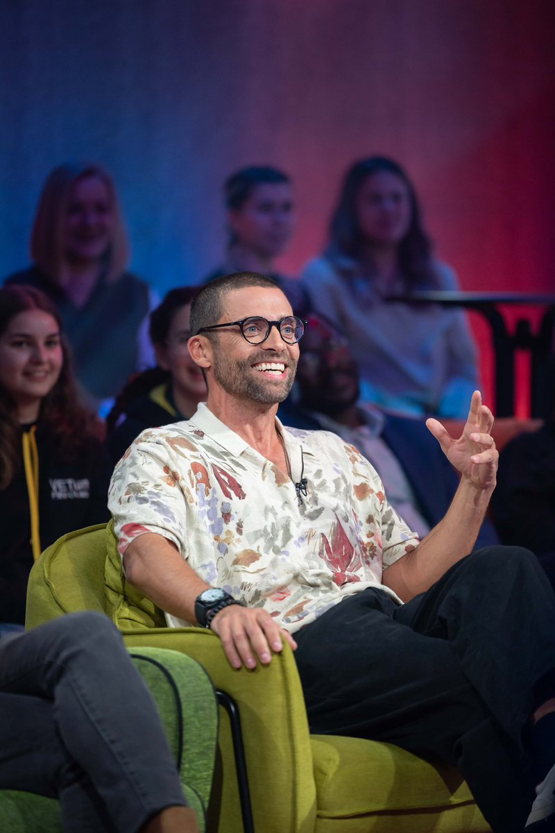 5meianoite tweet media